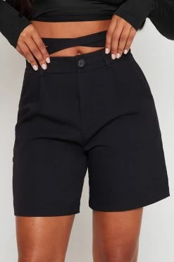 Solado High Waist Cross Tie Solid Knee Length Shorts