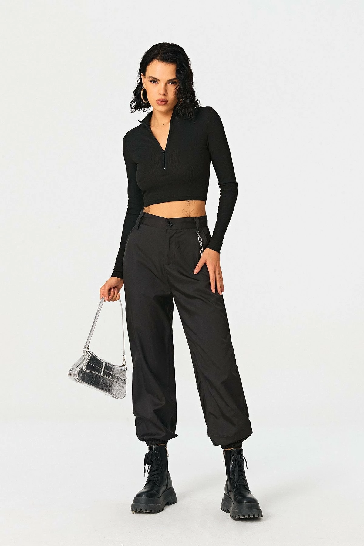 Solado High Waist Dual Pocket Chain Decor Cargo Pants 6 Solado High Waist Dual Pocket Chain Decor Cargo Pants - Image 4