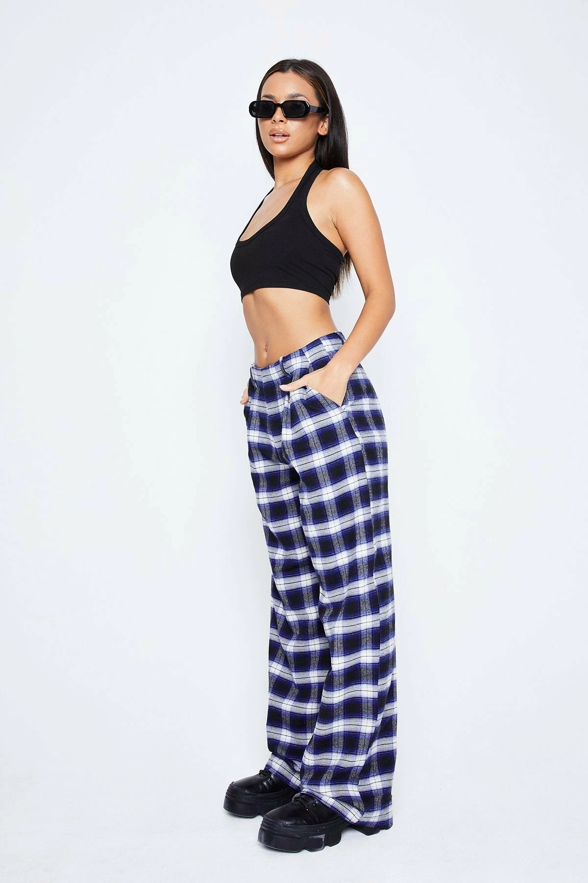 SOLADO Low Waist Check Print Dual Pocket Straight Pants 5 SOLADO Low Waist Check Print Dual Pocket Straight Pants - Image 3