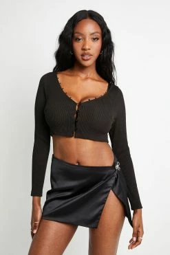 SOLADO Bow Rhinestone Decor Split Hem Satin Mini Skirt -solado Sales Store jpeg 0d88a3c1 ec26 43d7 8645 4a23d6590769 1800x1800