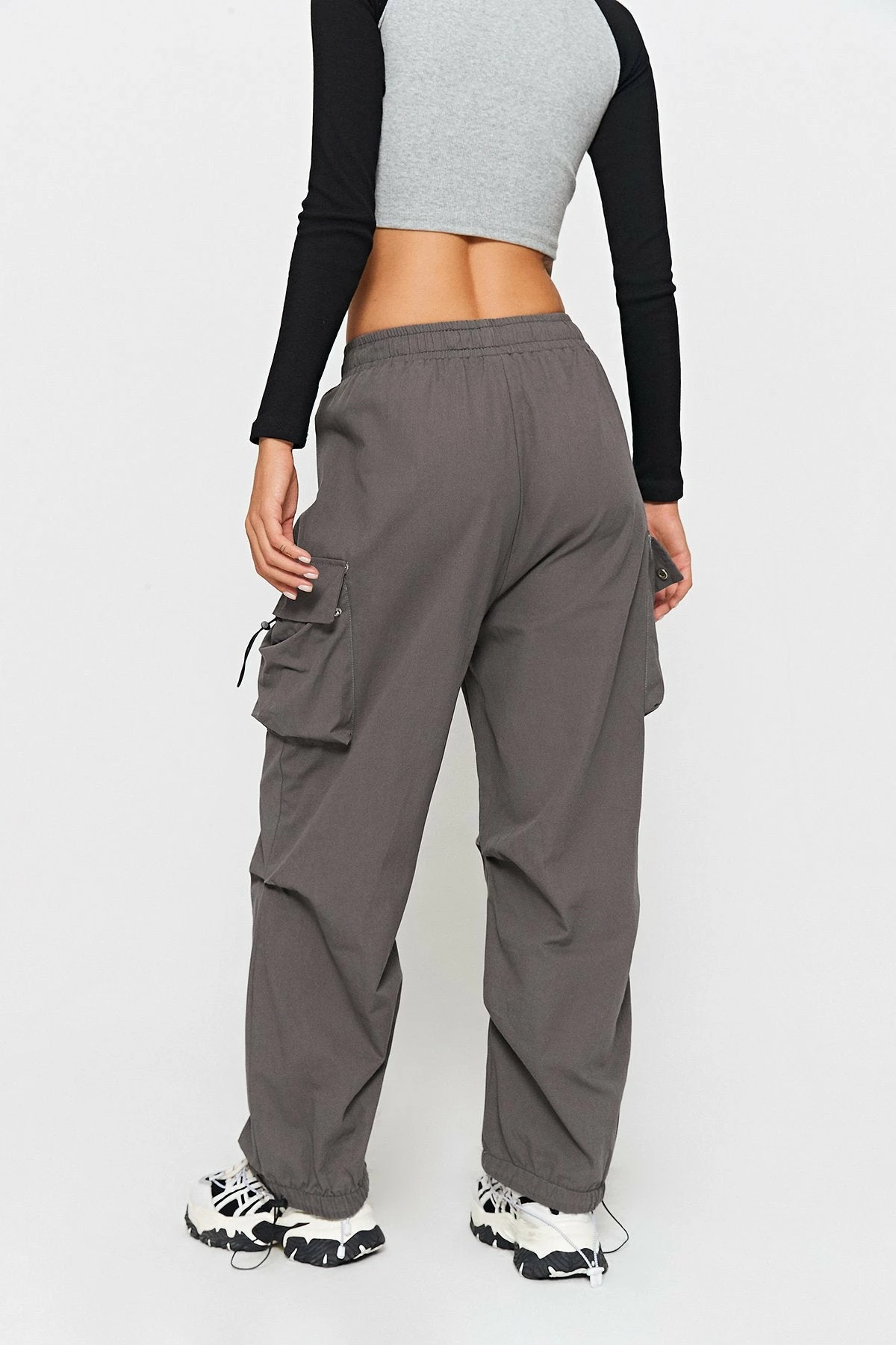 Solado Pocket Patched Drawstring Ruched Wide Leg Pants 5 Solado Pocket Patched Drawstring Ruched Wide Leg Pants - Image 3