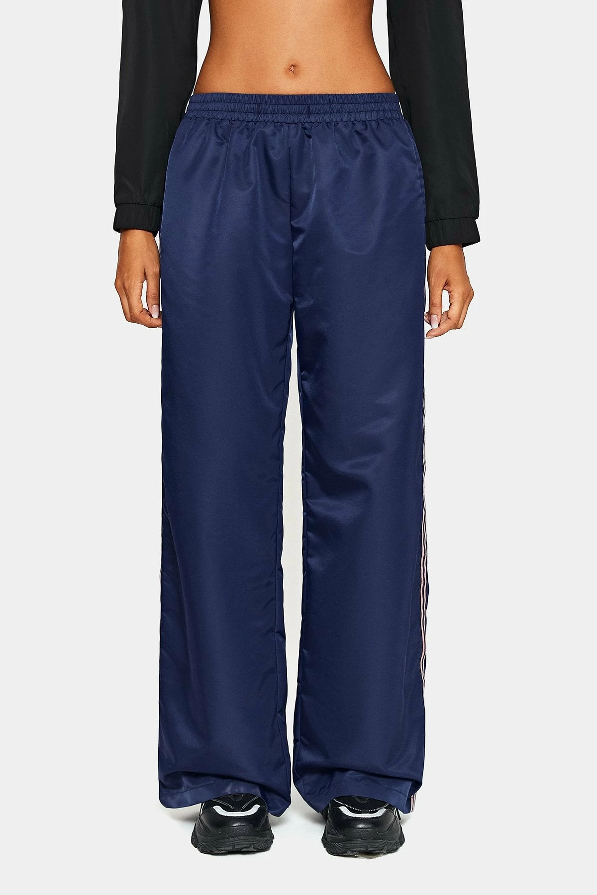 SOLADO Dual Pocket Colorblock Trim Wide Leg Pants 8 SOLADO Dual Pocket Colorblock Trim Wide Leg Pants - Image 6