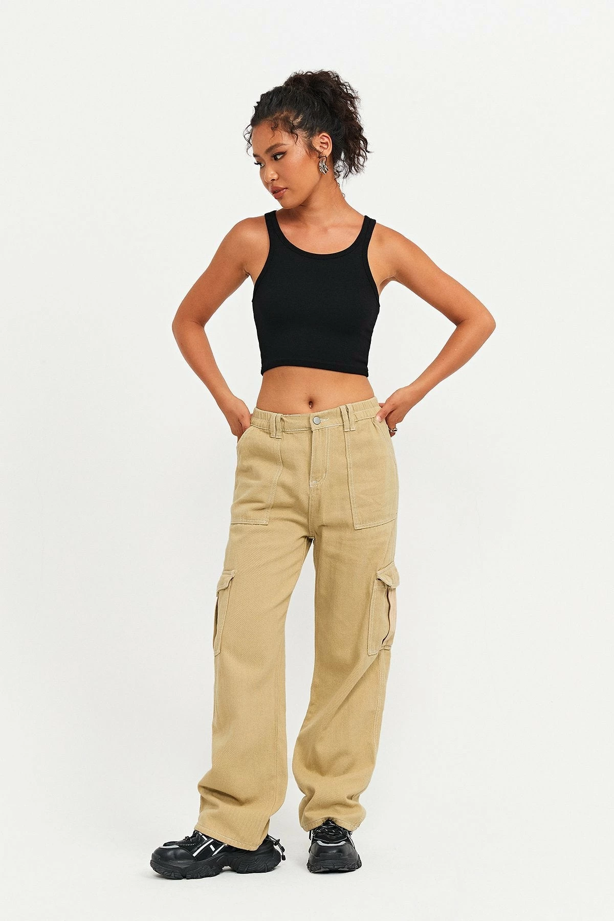 Solado High Waist Pocket Patched Solid Cargo Pants 7 Solado High Waist Pocket Patched Solid Cargo Pants - Image 5