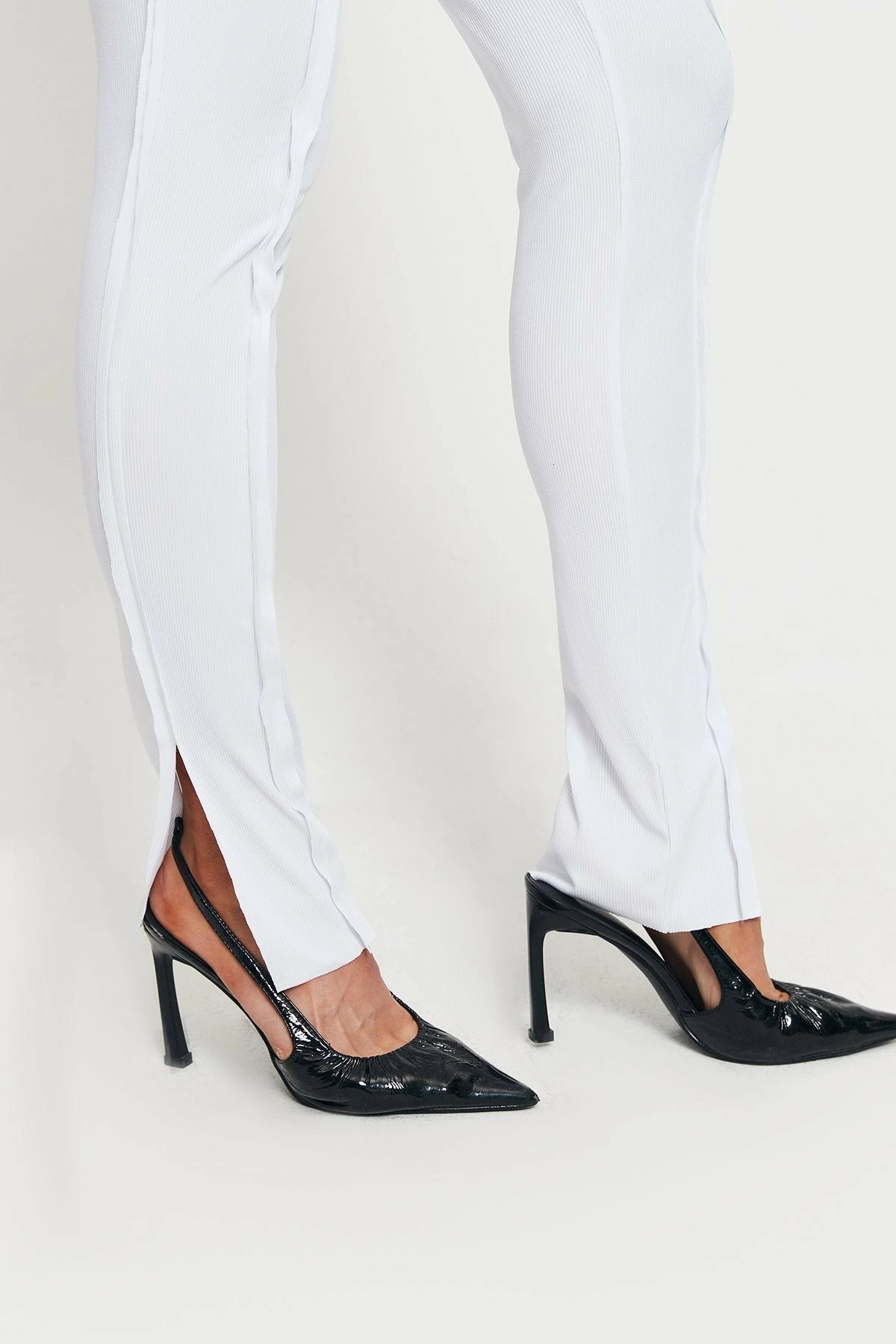 SOLADO High Waist Seam Detail Split Hem Skinny Pants 7 SOLADO High Waist Seam Detail Split Hem Skinny Pants - Image 5