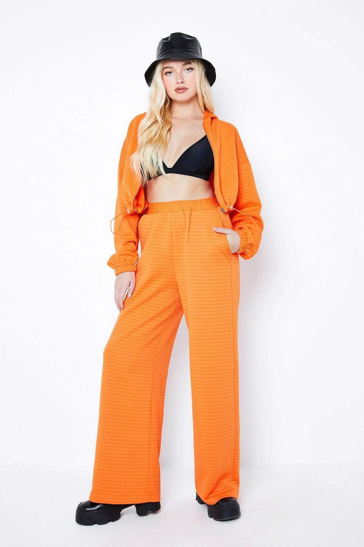 SOLADO High Waist Dual Pocket Waffle Knit Straight Pants 6 SOLADO High Waist Dual Pocket Waffle Knit Straight Pants - Image 4