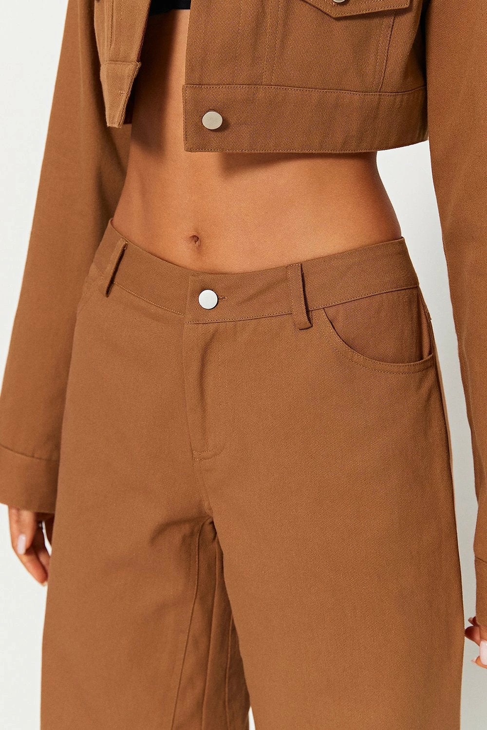SOLADO High Waist Dual Pocket Solid Straight Pants 7 SOLADO High Waist Dual Pocket Solid Straight Pants - Image 5