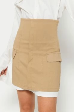 Solado High Waist Pocket Patched Solid Mini Skirt