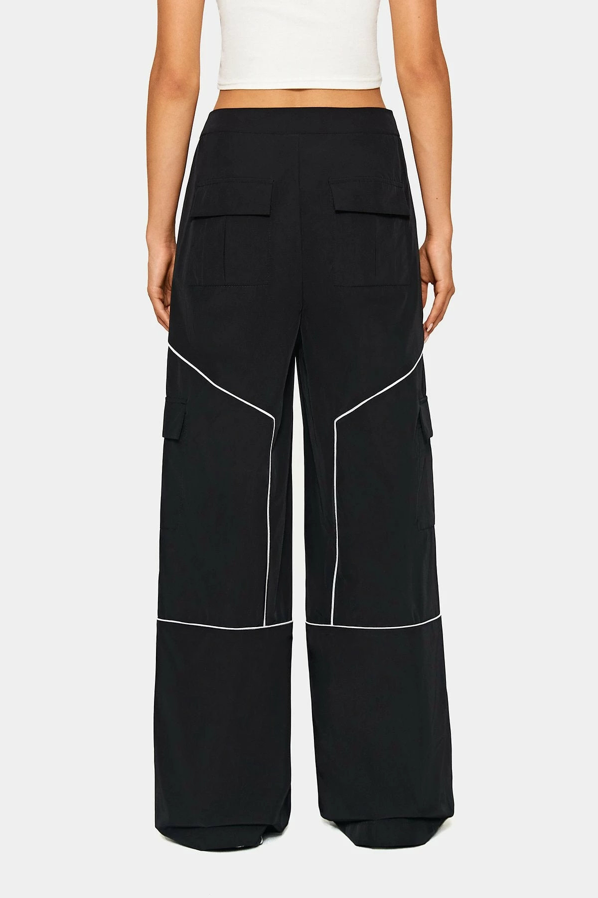 SOLADO Colorblock Dual Pocket Cargo Wide Leg Pants 9 SOLADO Colorblock Dual Pocket Cargo Wide Leg Pants - Image 7