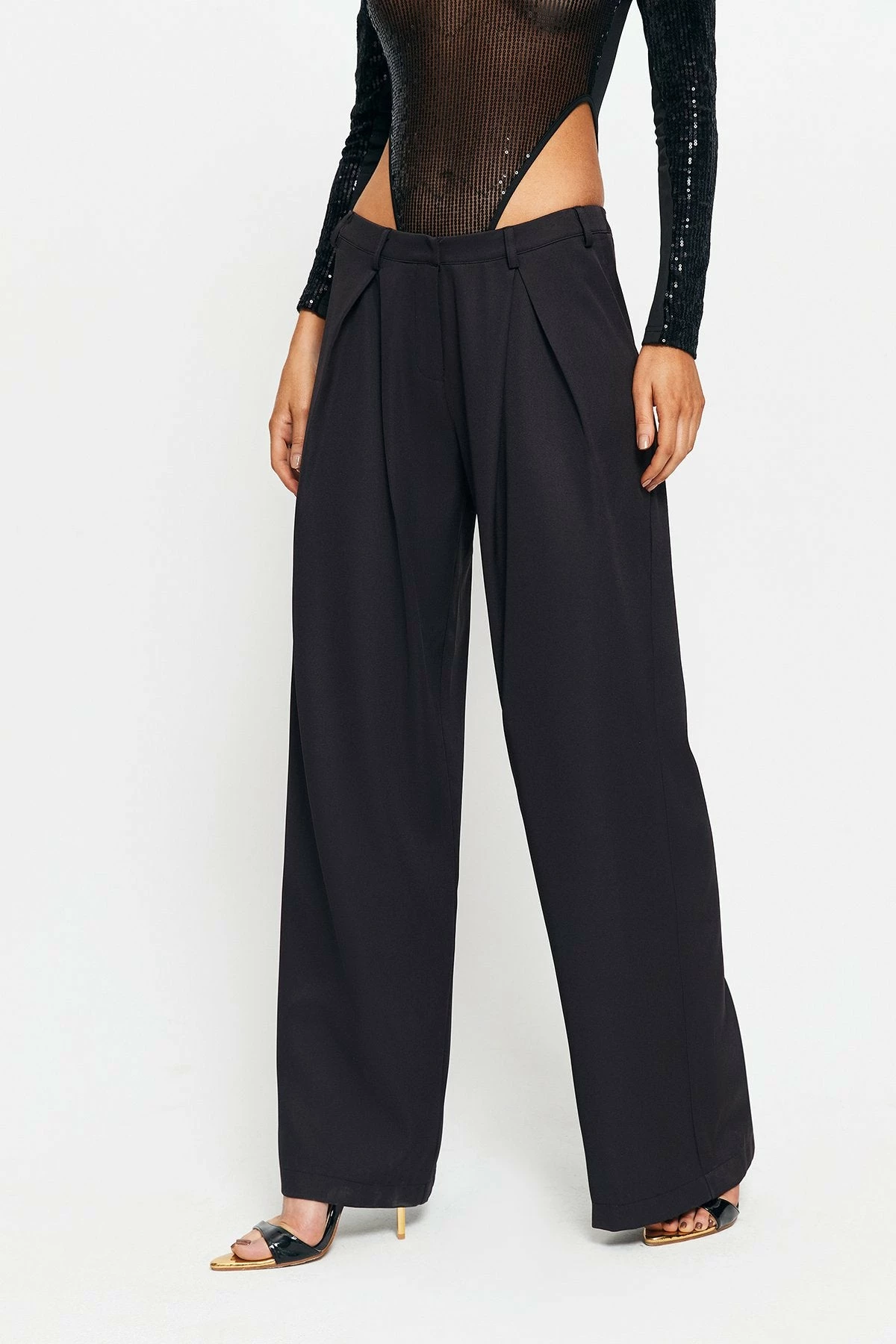 SOLADO Low Waist Ruched Wide Leg Pants 5 SOLADO Low Waist Ruched Wide Leg Pants - Image 3