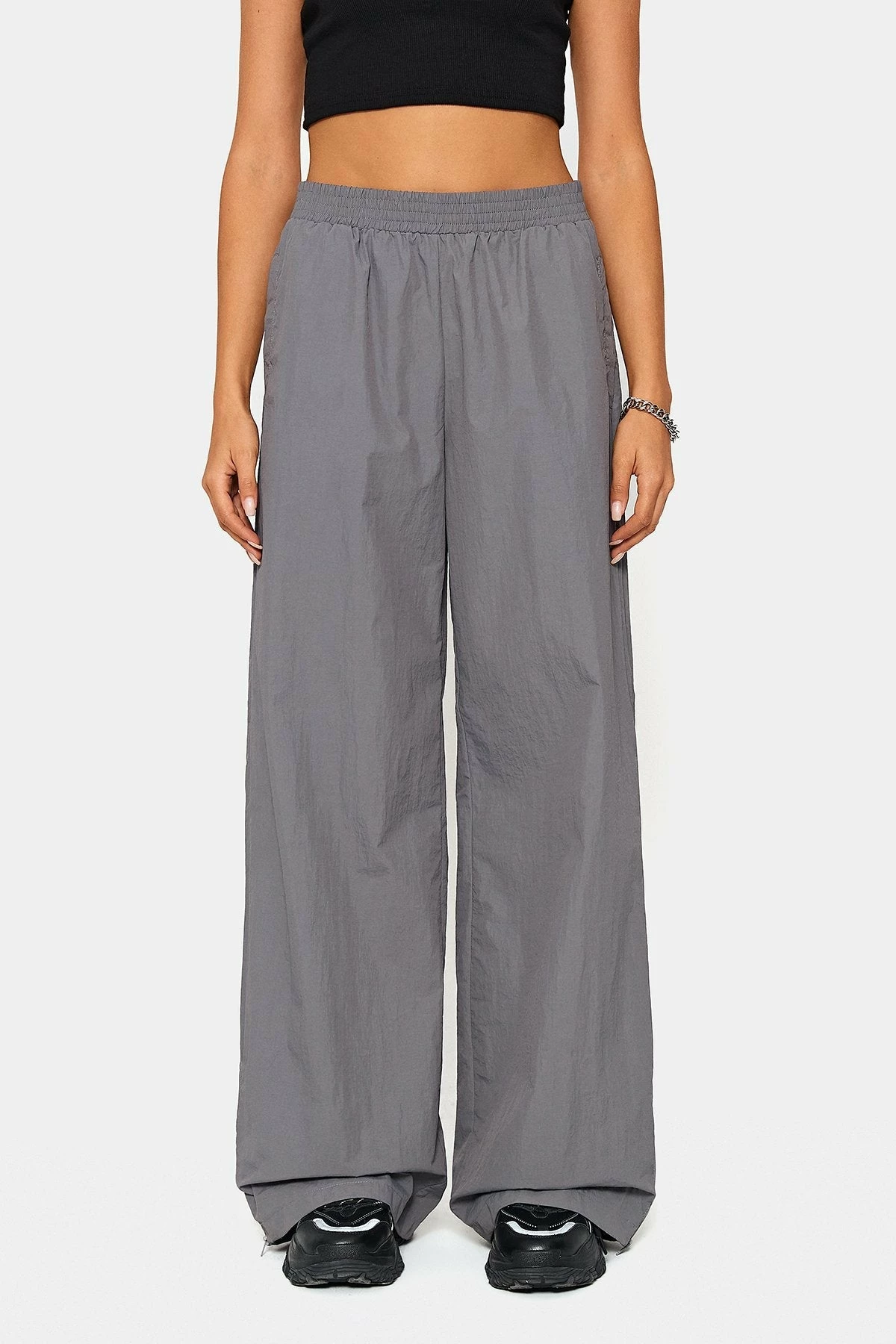 SOLADO Zipper Decor Split Hem Dual Pocket Straight Pants 8 SOLADO Zipper Decor Split Hem Dual Pocket Straight Pants - Image 6