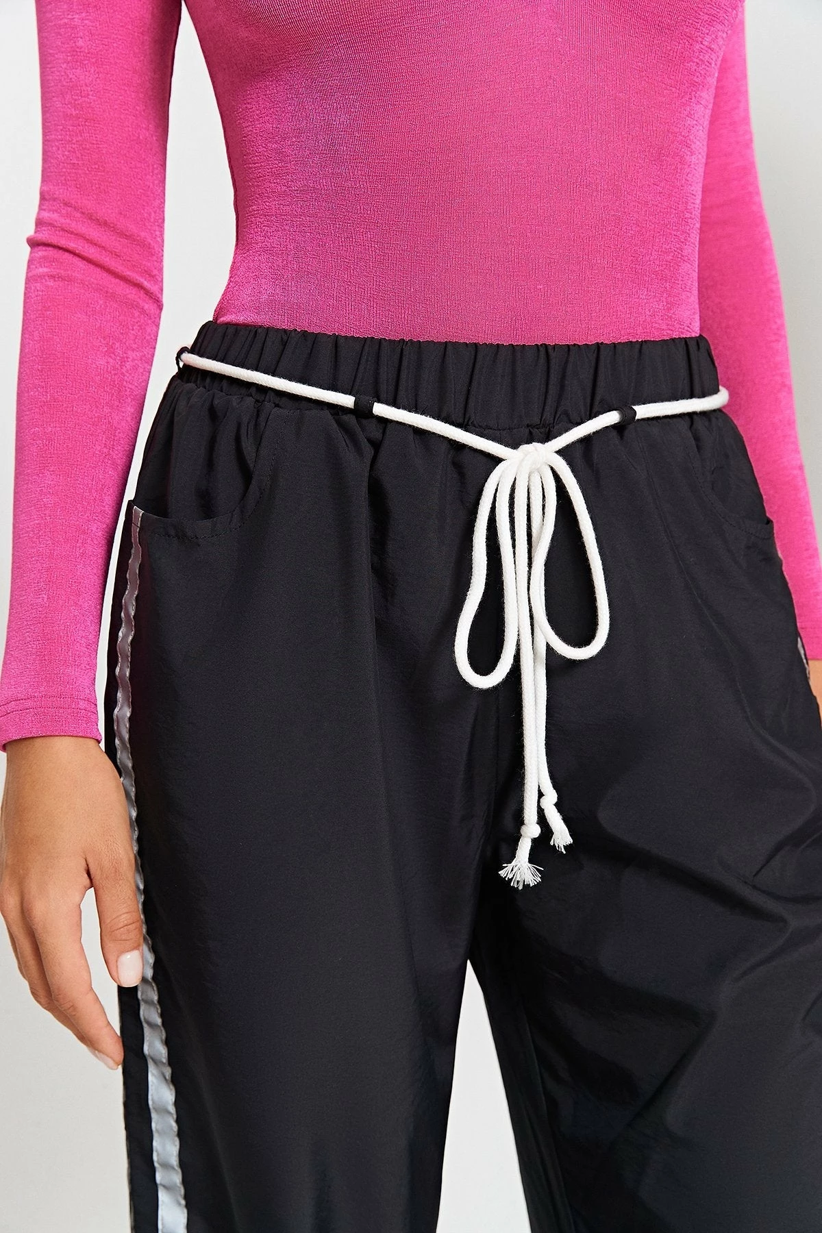 Solado High Waist Drawstring Colorblock Wide Leg Pants 6 Solado High Waist Drawstring Colorblock Wide Leg Pants - Image 4