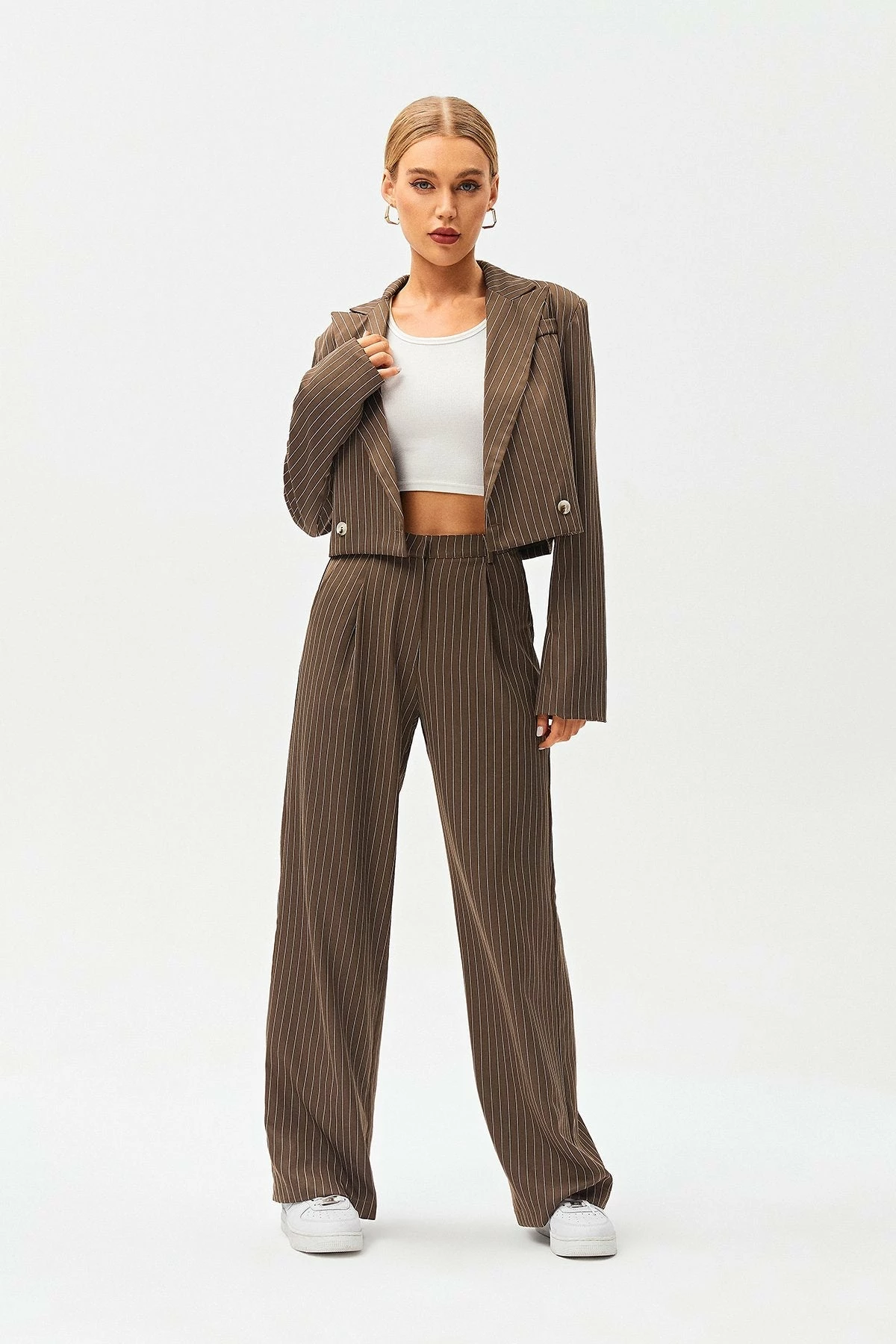 SOLADO Low Waist Stripe Print Dual Pocket Suit Pants 6 SOLADO Low Waist Stripe Print Dual Pocket Suit Pants - Image 4