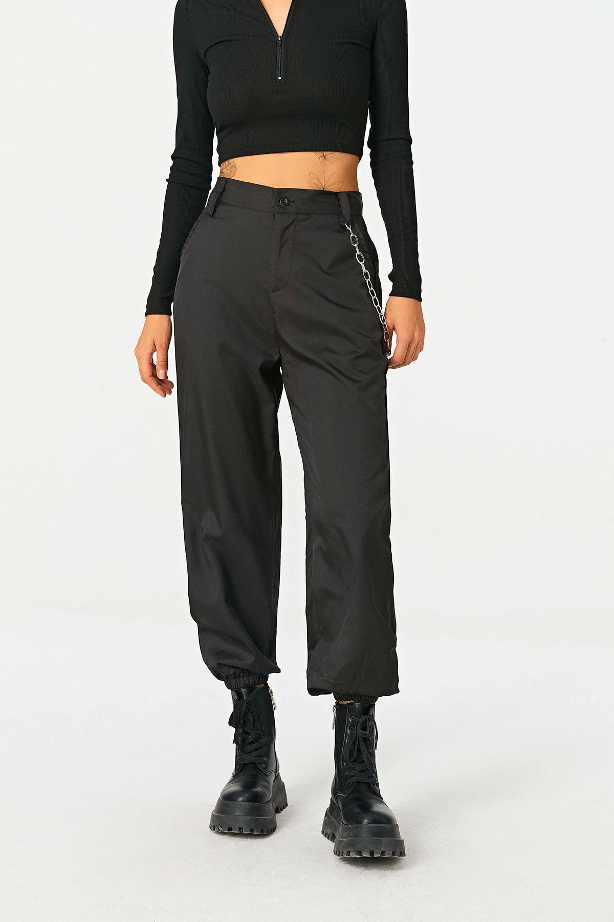 Solado High Waist Dual Pocket Chain Decor Cargo Pants 3 Solado High Waist Dual Pocket Chain Decor Cargo Pants