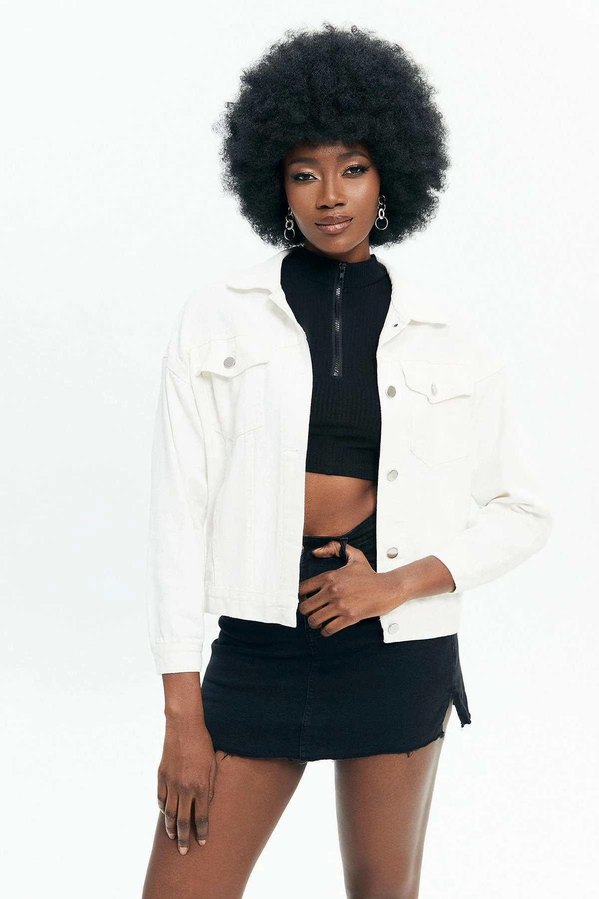 Solado Lapel Neck Button Front Pocket Patched Denim Jacket 3 Solado Lapel Neck Button Front Pocket Patched Denim Jacket