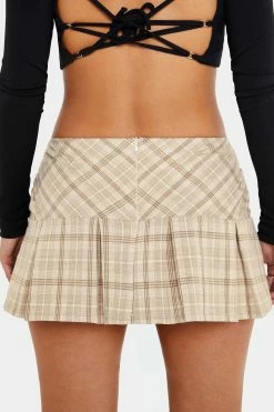 SOLADO Low Waist Check Print Pleated A-Line Skirt -solado Sales Store jpeg 7bf98d54 3cb5 473f a188 5107c4118679 1800x1800
