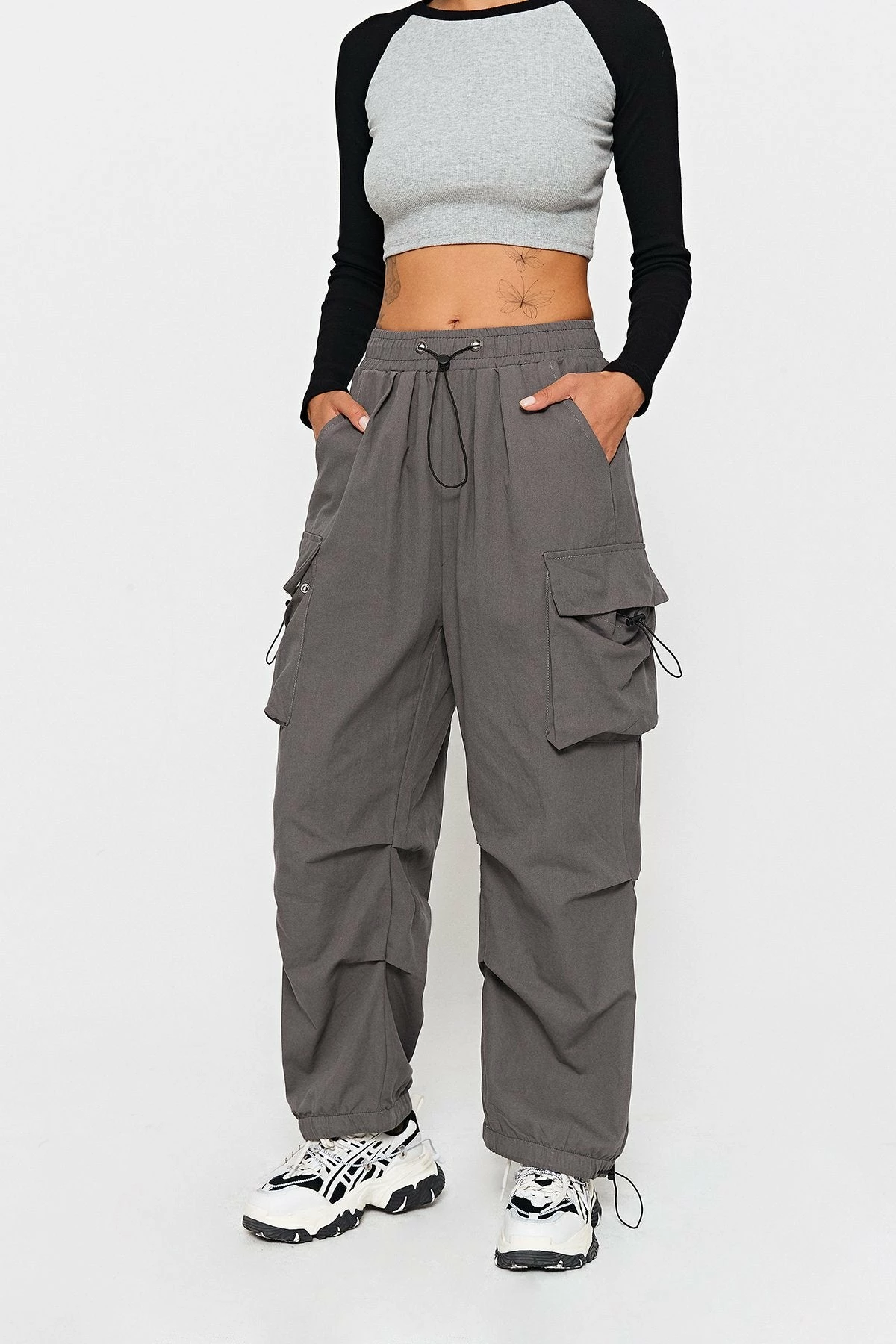 Solado Pocket Patched Drawstring Ruched Wide Leg Pants 4 Solado Pocket Patched Drawstring Ruched Wide Leg Pants - Image 2