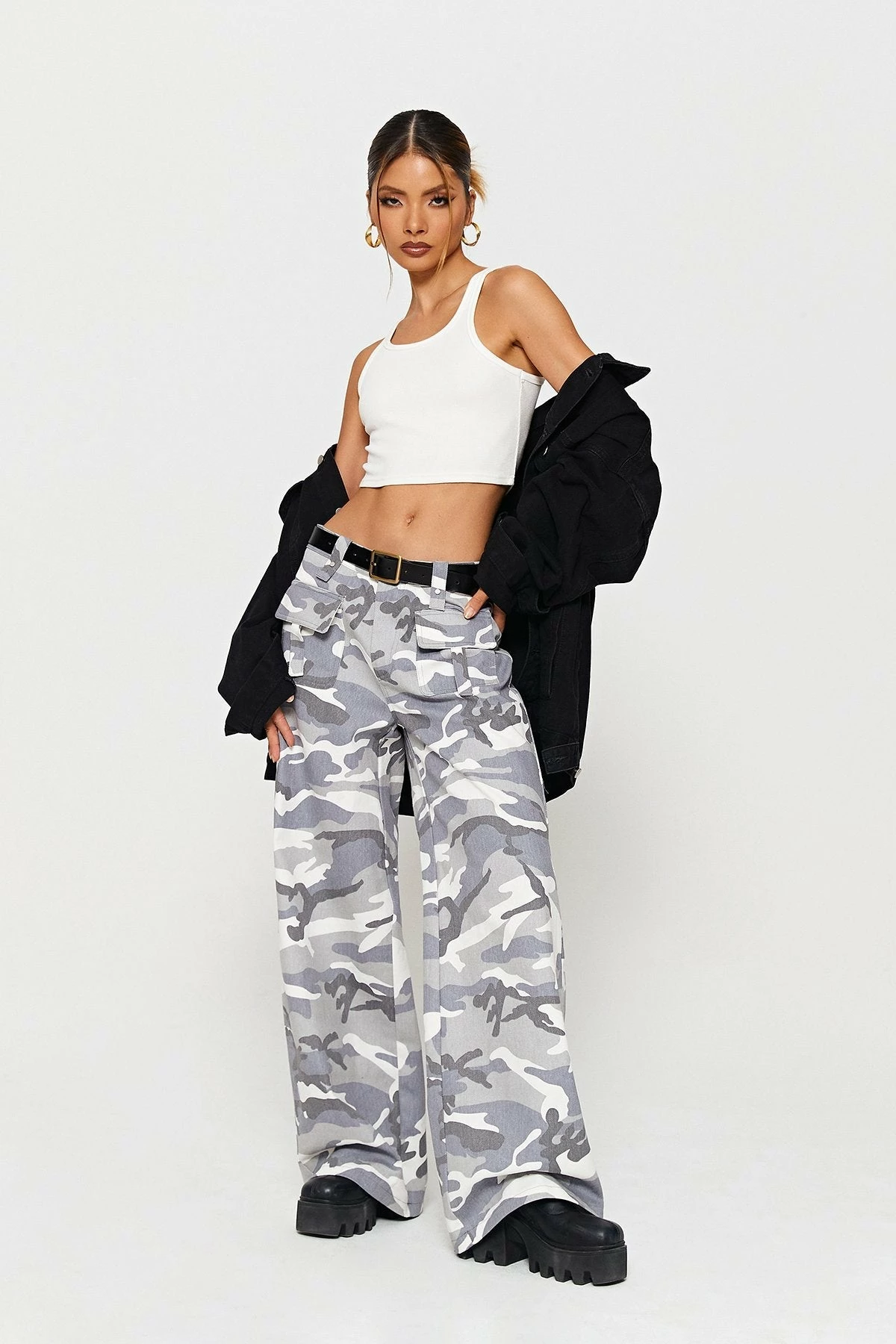 SOLADO Low Waist Camo Print Pocket Patched Straight Pants 7 SOLADO Low Waist Camo Print Pocket Patched Straight Pants - Image 5