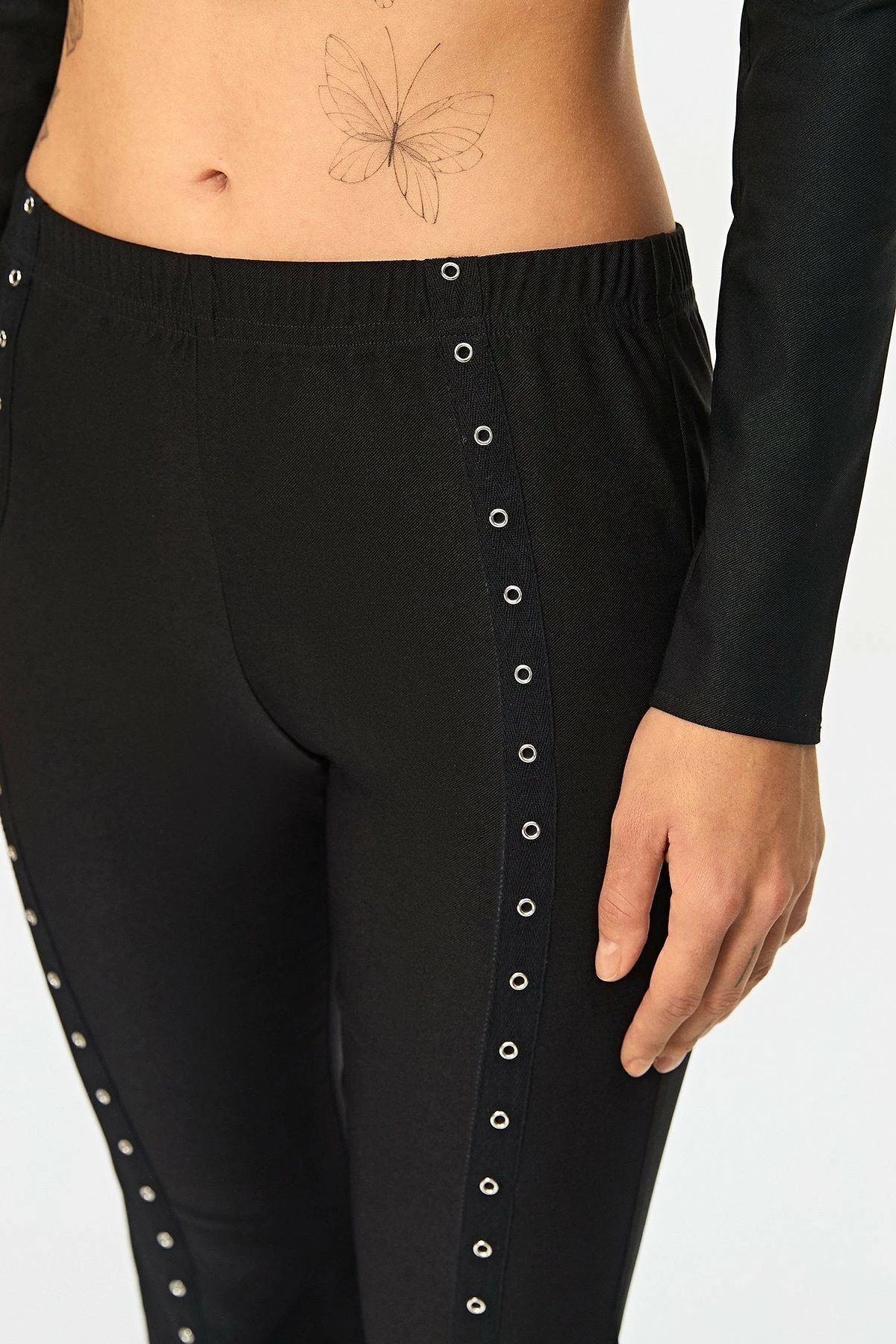 SOLADO Low Waist Clavus Decor Flared Pants 7 SOLADO Low Waist Clavus Decor Flared Pants - Image 5