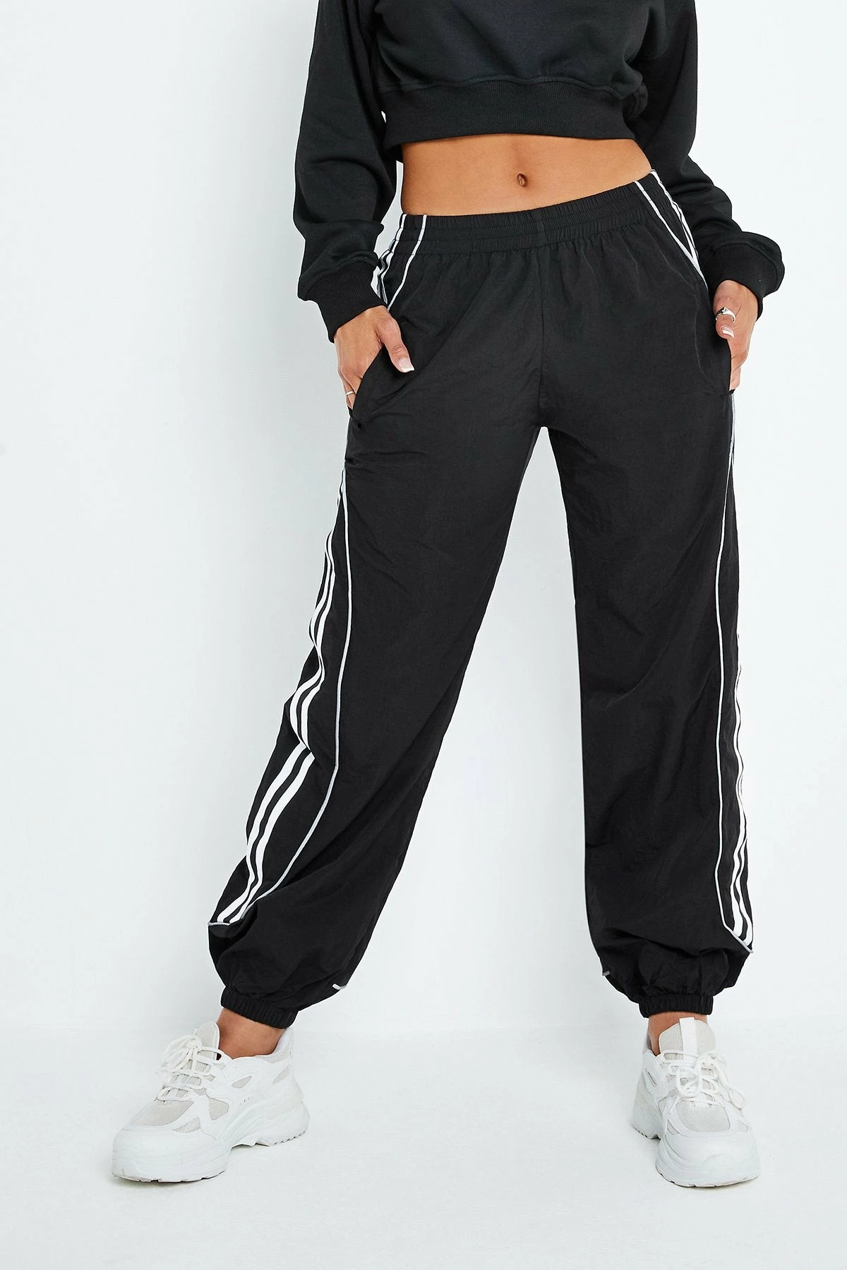 Solado Low Waist Stripe Trim Dual Pocket Joggers 3 Solado Low Waist Stripe Trim Dual Pocket Joggers