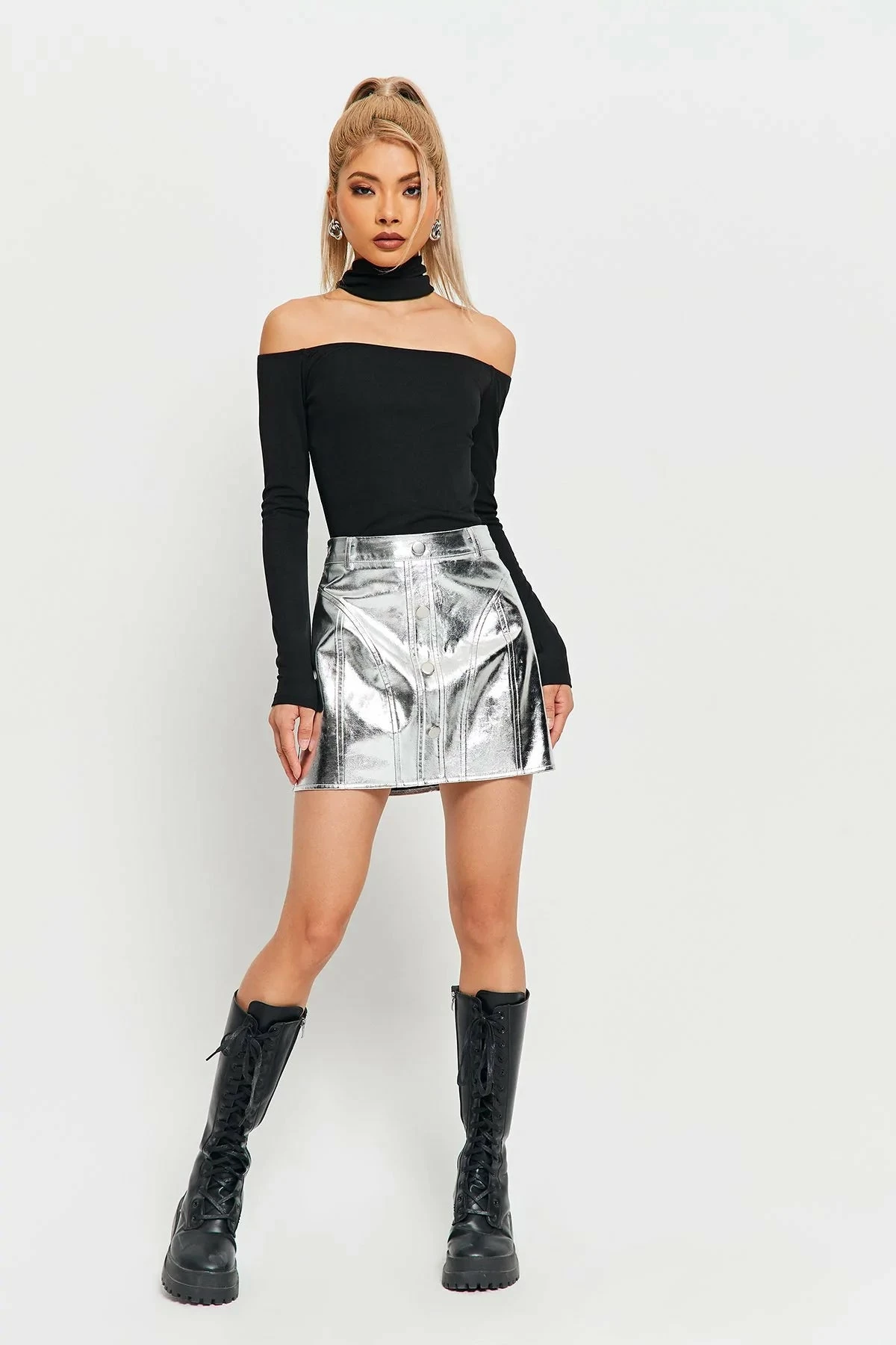 SOLADO High Waist Button Decor PU Leather Mini Skirt 5 SOLADO High Waist Button Decor PU Leather Mini Skirt - Image 3