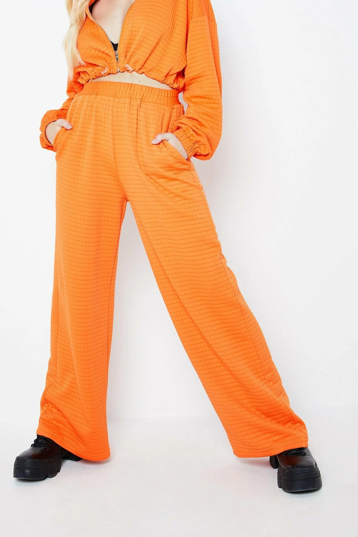 SOLADO High Waist Dual Pocket Waffle Knit Straight Pants 3 SOLADO High Waist Dual Pocket Waffle Knit Straight Pants