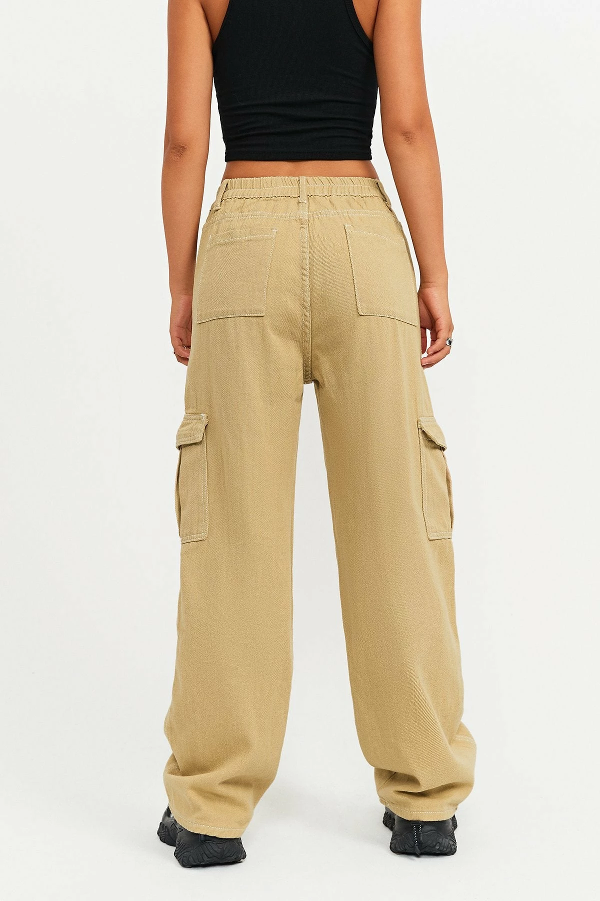 Solado High Waist Pocket Patched Solid Cargo Pants 5 Solado High Waist Pocket Patched Solid Cargo Pants - Image 3