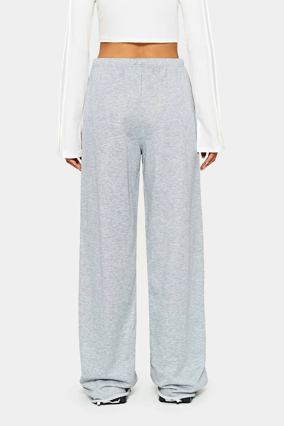 SOLADO Seam Detail Dual Pocket Solid Straight Pants 9 SOLADO Seam Detail Dual Pocket Solid Straight Pants - Image 7