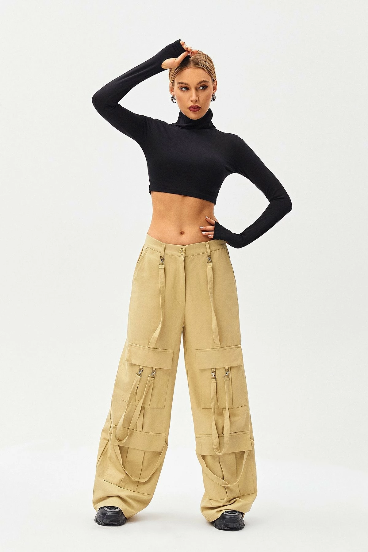 Solado Low Waist Buckled Decor Pocket Patched Cargo Pants 5 Solado Low Waist Buckled Decor Pocket Patched Cargo Pants - Image 3