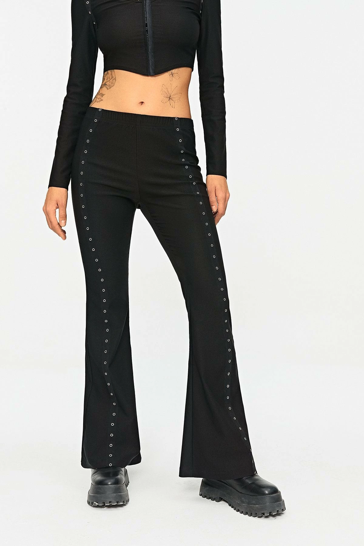 SOLADO Low Waist Clavus Decor Flared Pants 3 SOLADO Low Waist Clavus Decor Flared Pants