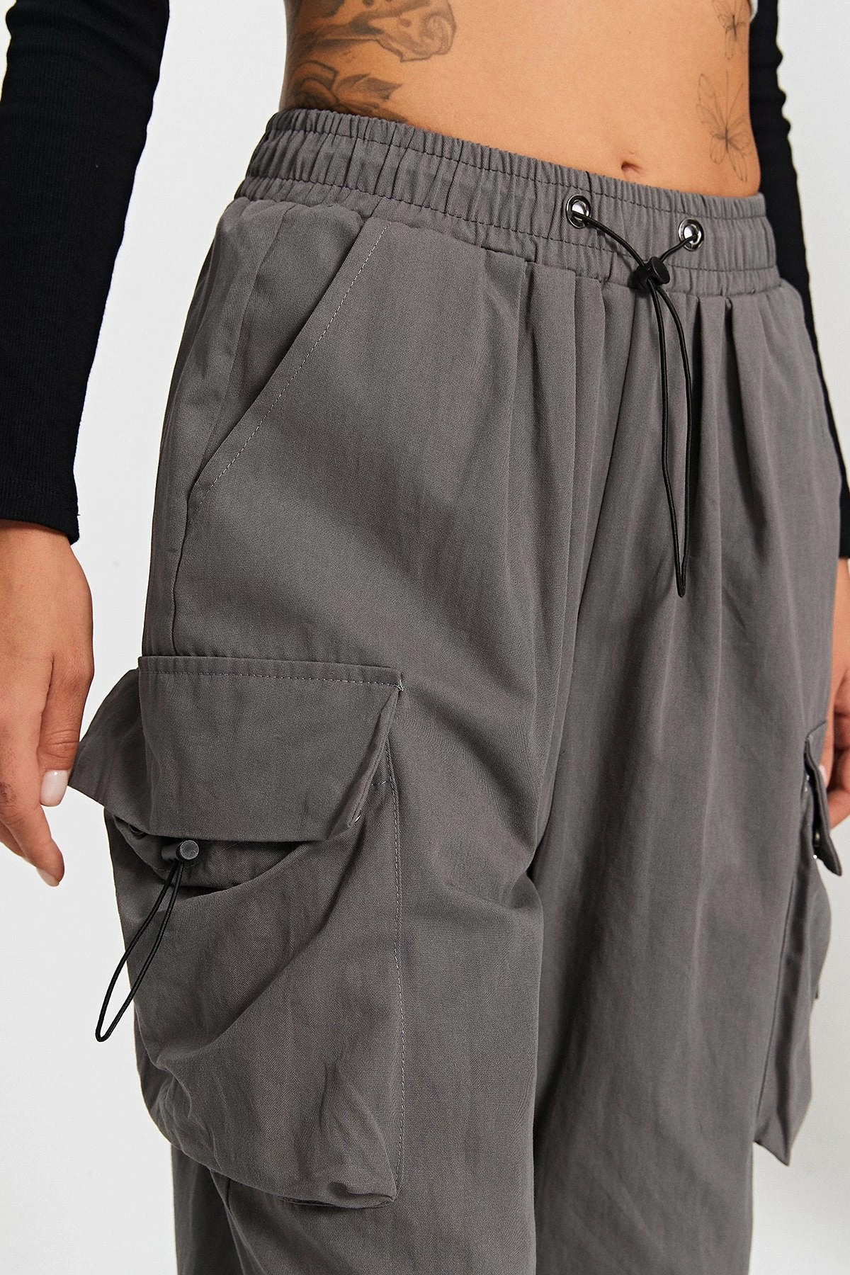Solado Pocket Patched Drawstring Ruched Wide Leg Pants 6 Solado Pocket Patched Drawstring Ruched Wide Leg Pants - Image 4