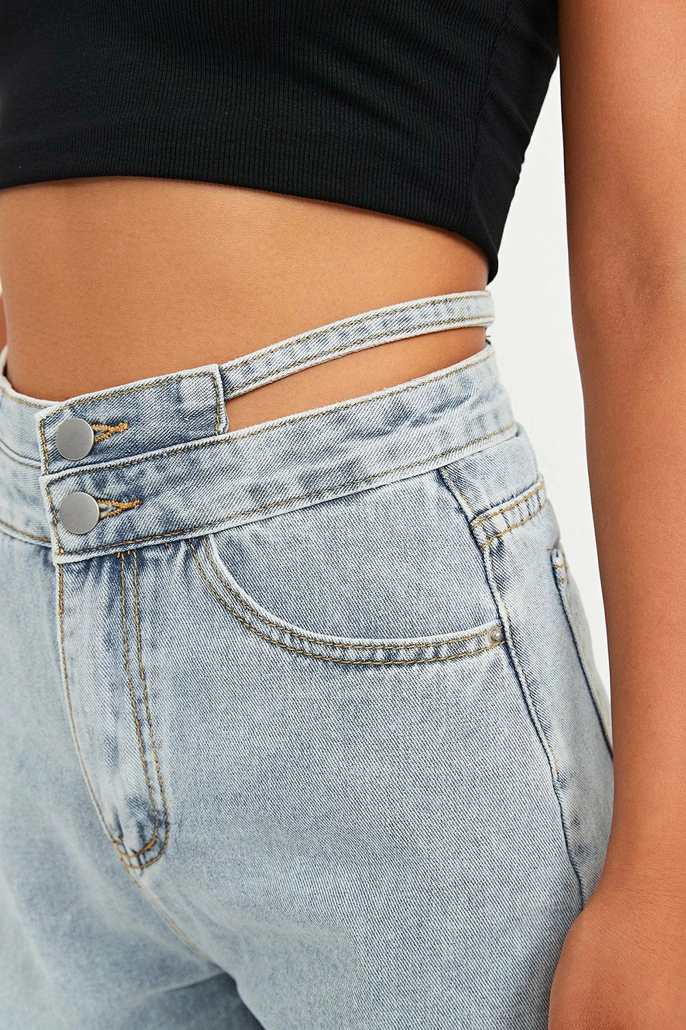 Solado High Waist Cut Out Solid Denim Shorts 5 Solado High Waist Cut Out Solid Denim Shorts - Image 3