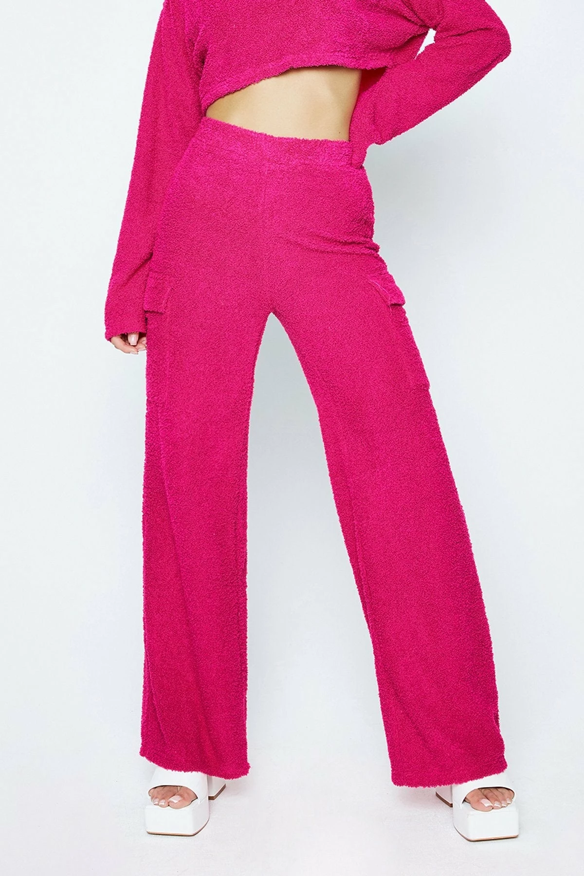 SOLADO High Waist Pocket Patched Fluffy Straight Pants 3 SOLADO High Waist Pocket Patched Fluffy Straight Pants