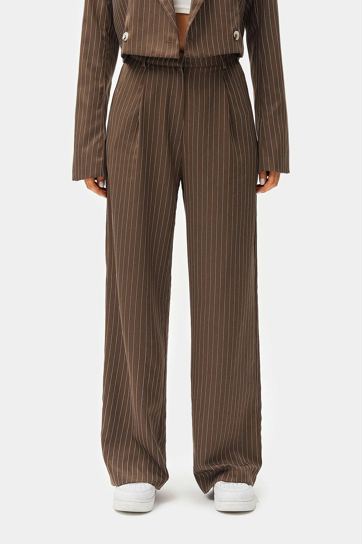 SOLADO Low Waist Stripe Print Dual Pocket Suit Pants 9 SOLADO Low Waist Stripe Print Dual Pocket Suit Pants - Image 7