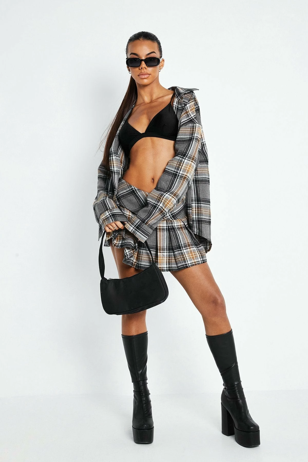SOLADO Low Waist Check Print Pleated Mini Skirt 7 SOLADO Low Waist Check Print Pleated Mini Skirt - Image 5