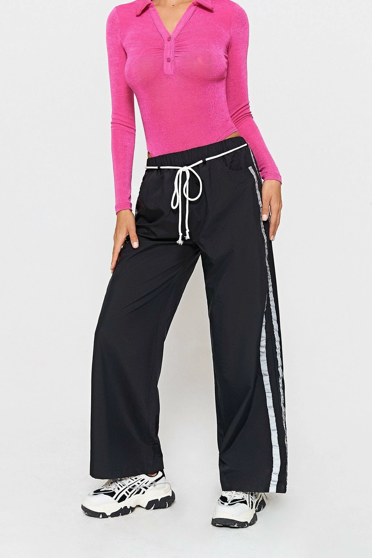 Solado High Waist Drawstring Colorblock Wide Leg Pants 4 Solado High Waist Drawstring Colorblock Wide Leg Pants - Image 2