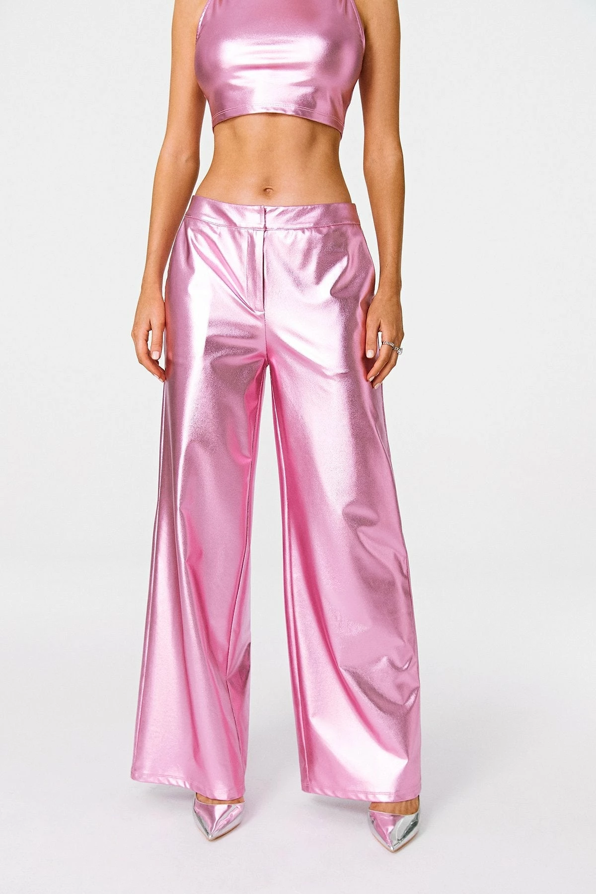 SOLADO Vinyl Low Waist Sheen Wide Leg Pants 3 SOLADO Vinyl Low Waist Sheen Wide Leg Pants
